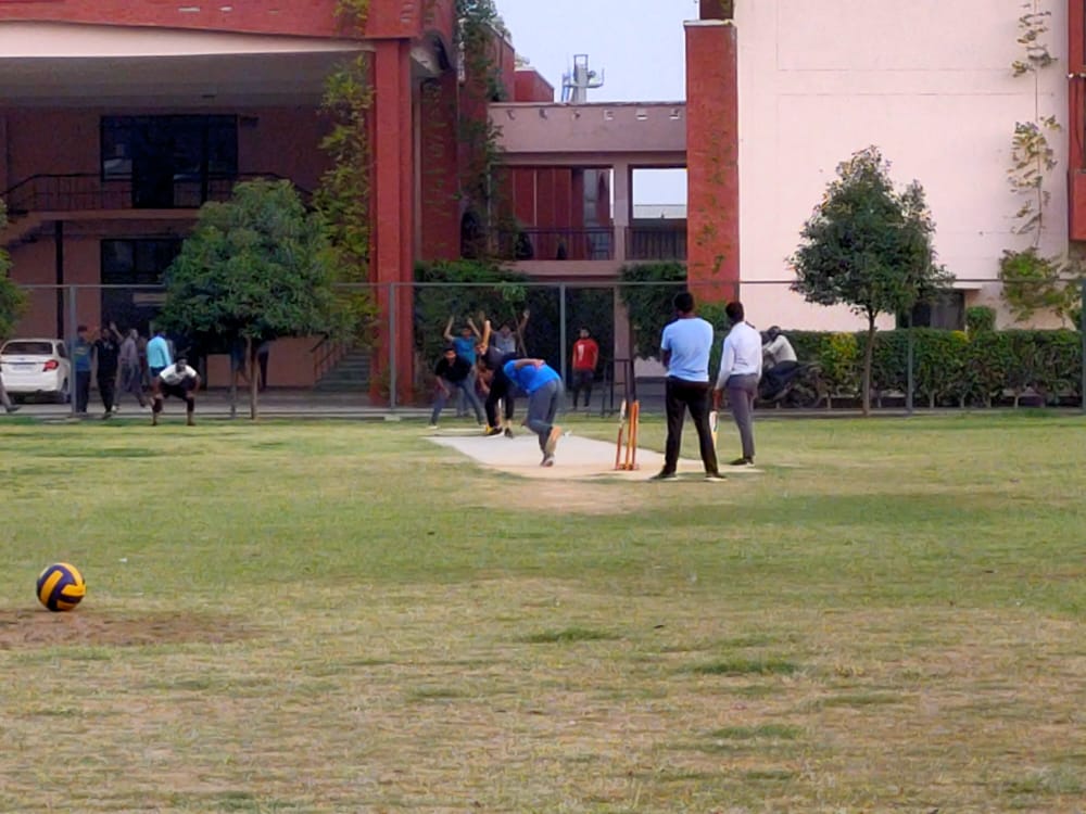 Cricket-Sports-Event-at-IMSEC-Ghaziabad